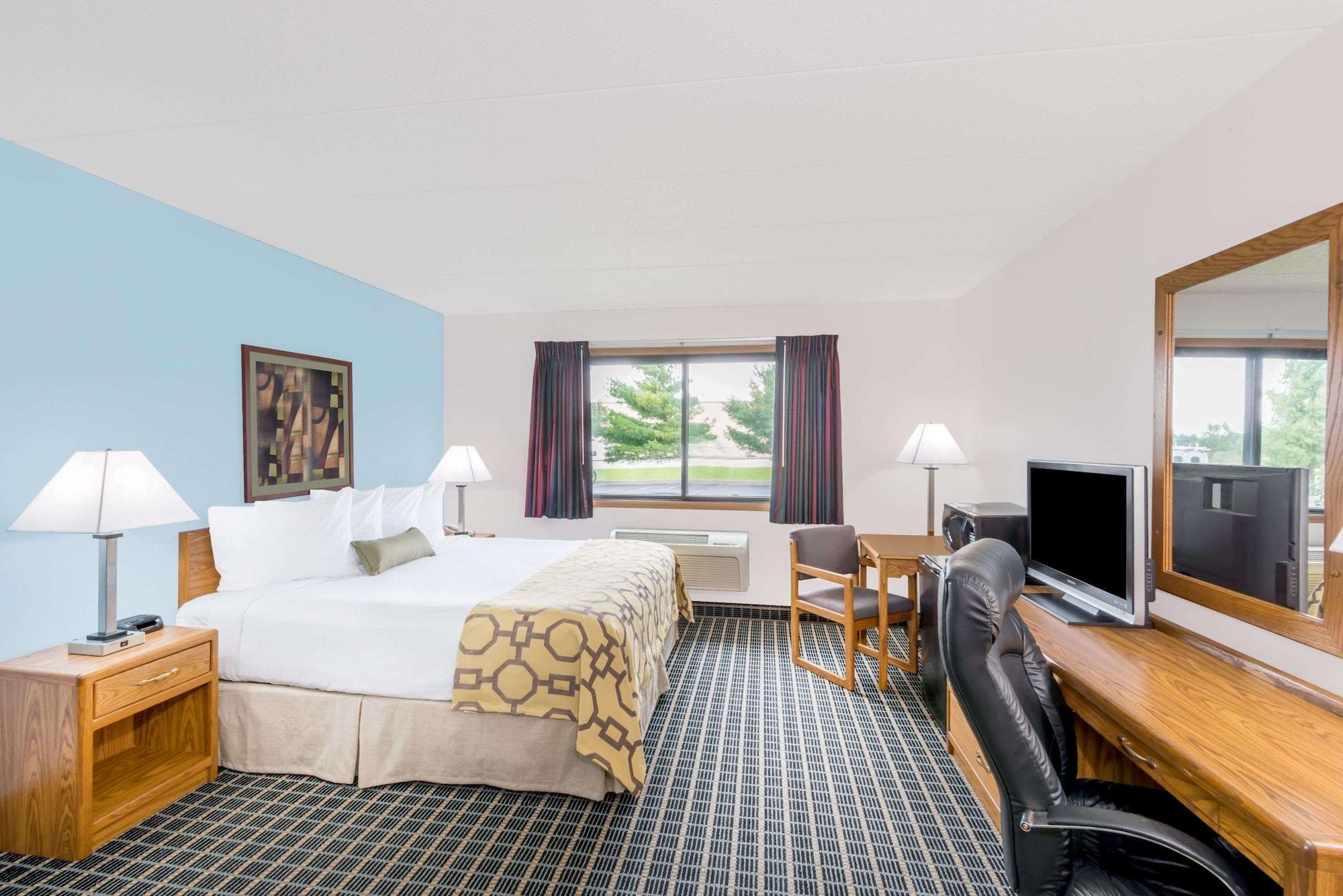 Baymont By Wyndham Marshalltown Esterno foto