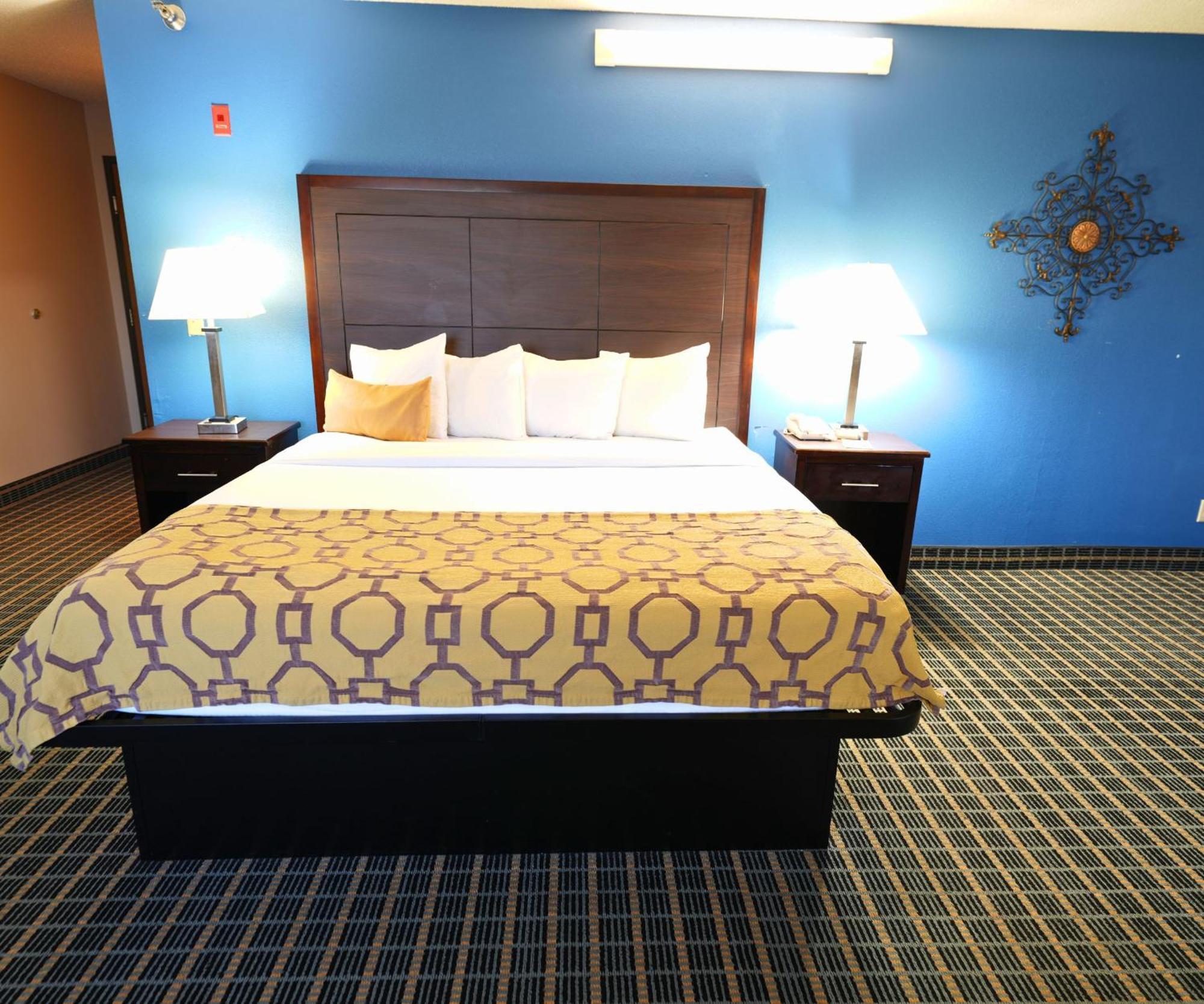 Baymont By Wyndham Marshalltown Esterno foto