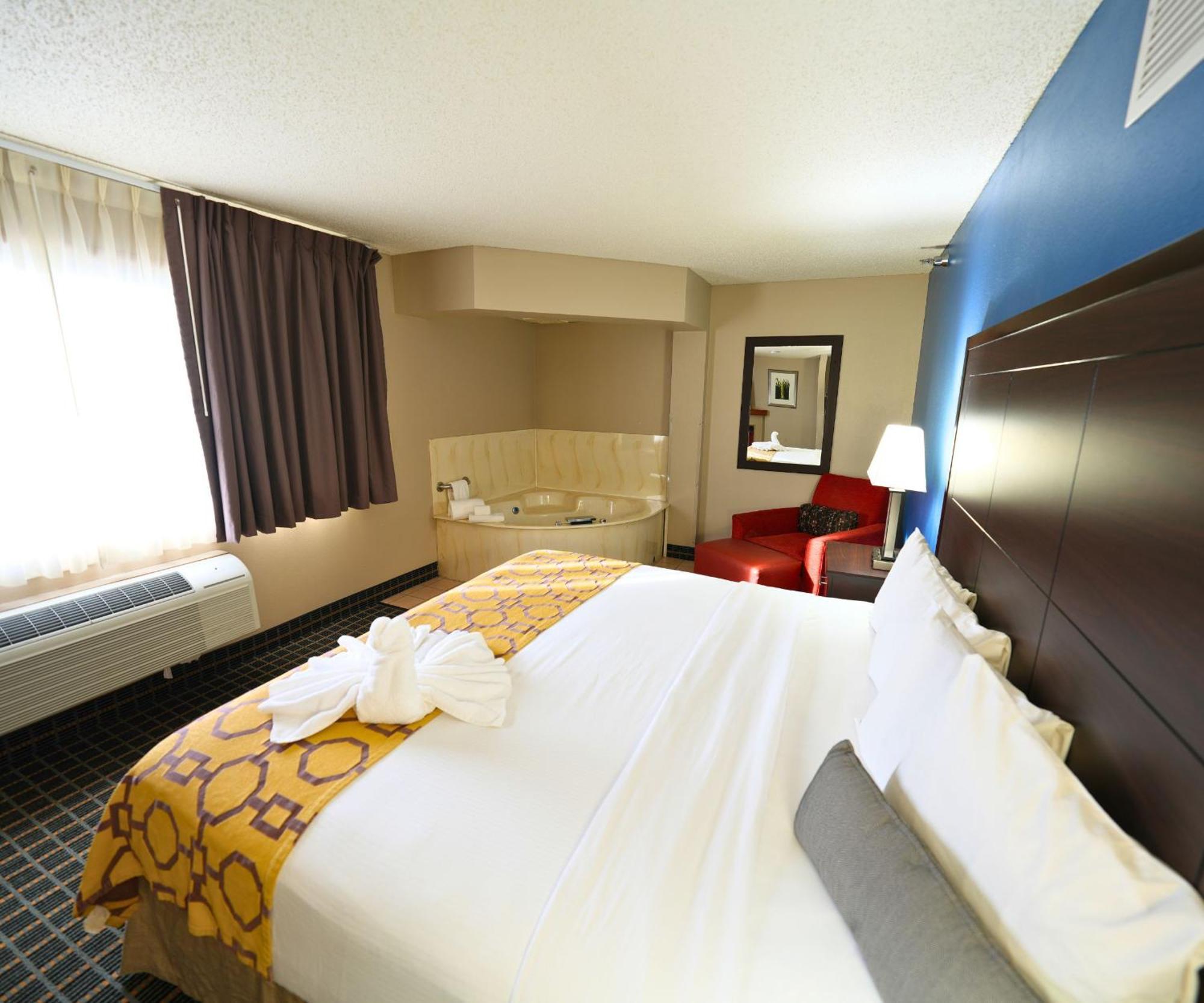 Baymont By Wyndham Marshalltown Esterno foto