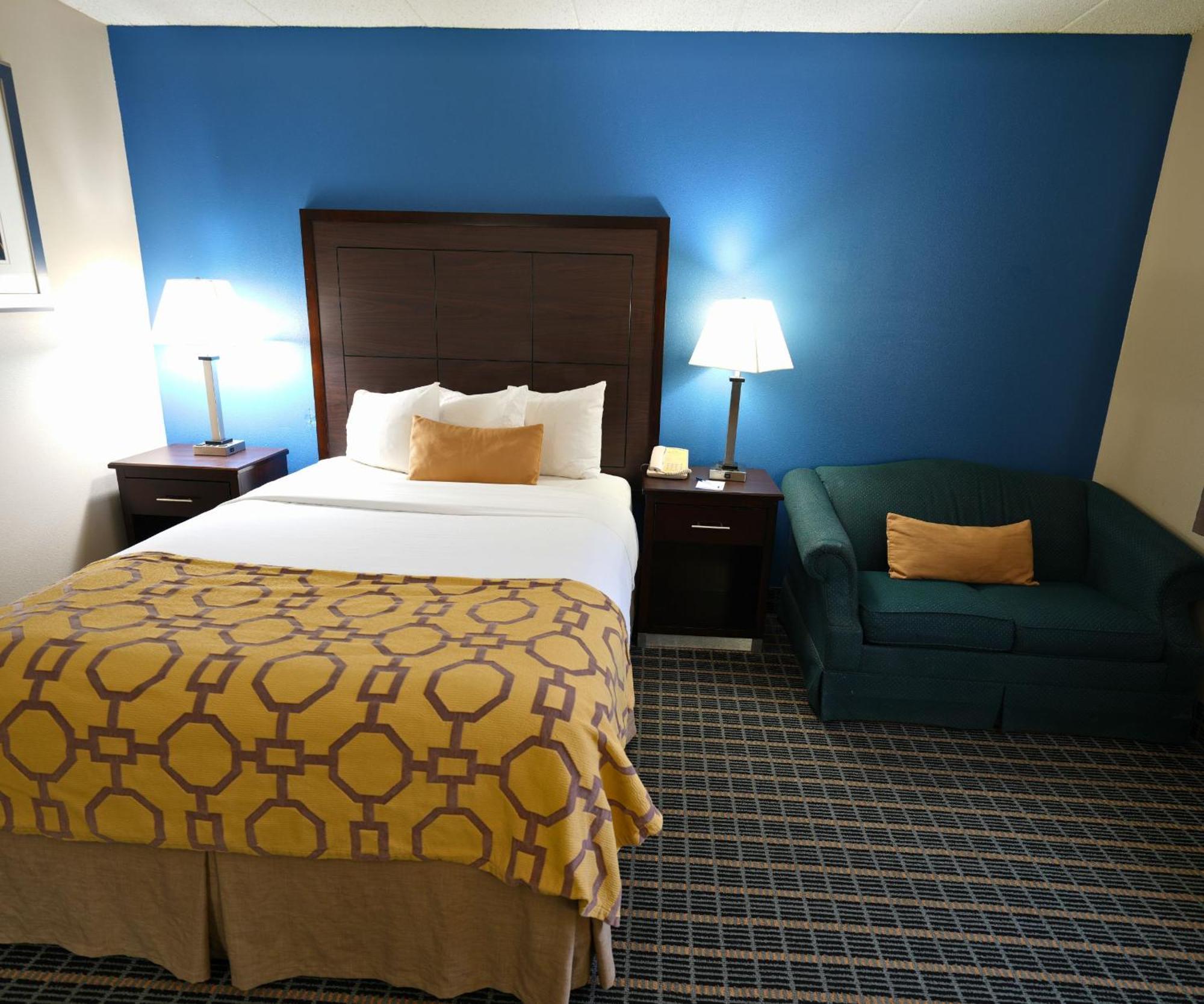 Baymont By Wyndham Marshalltown Esterno foto