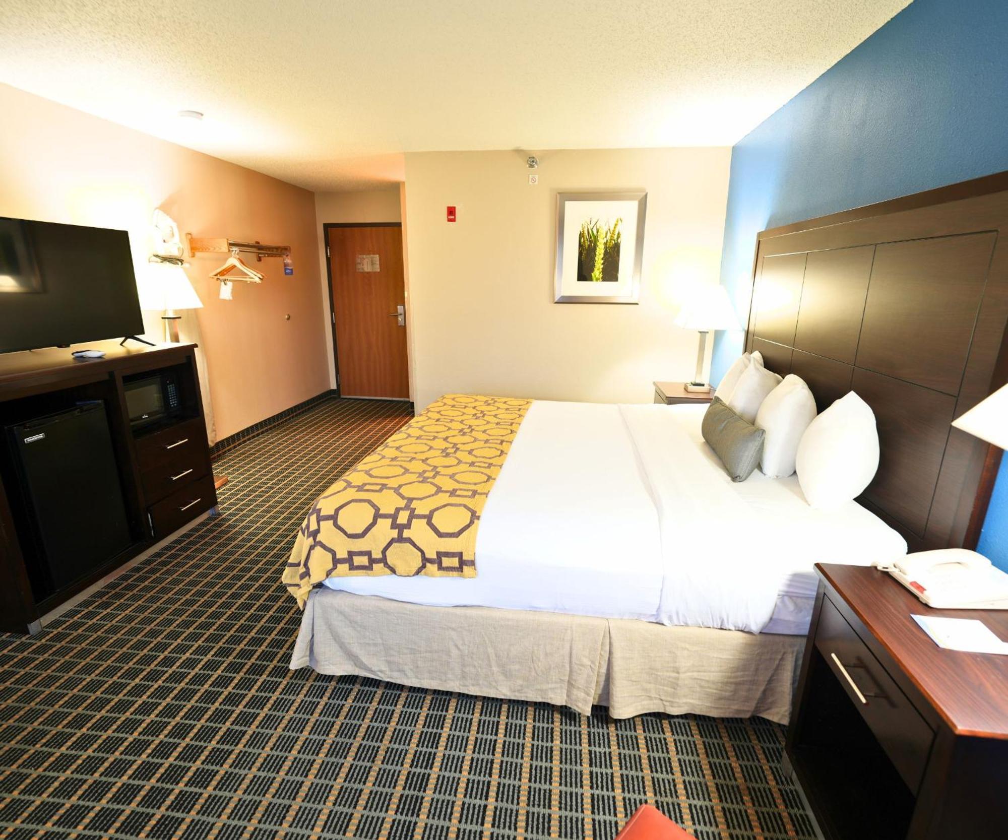 Baymont By Wyndham Marshalltown Esterno foto