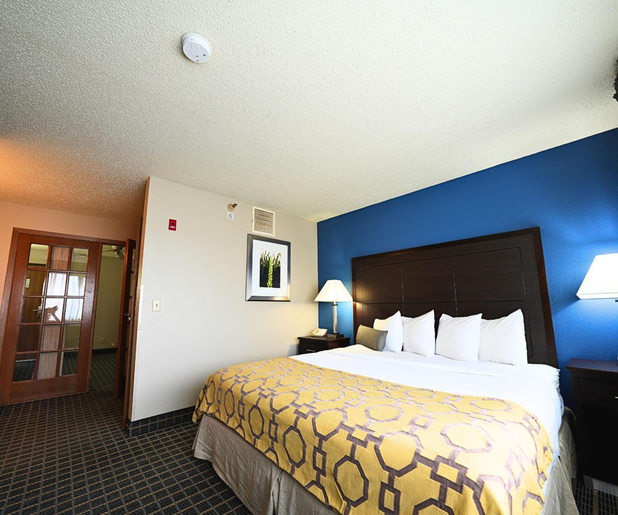 Baymont By Wyndham Marshalltown Esterno foto